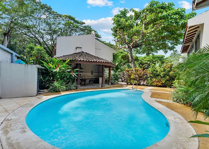 Pool Oasis, Concierge & 5min Drive To The * Playa Flamingo