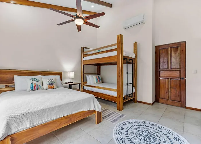 Pool Oasis, Concierge & 5min Drive To The *
