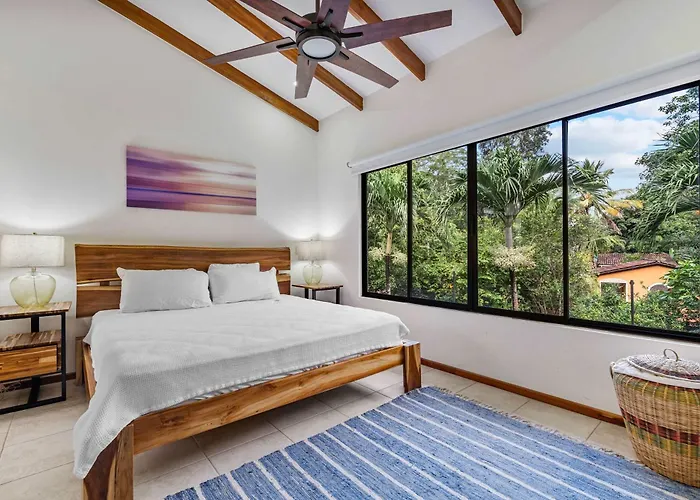 Pool Oasis, Concierge & 5min Drive To The * Playa Flamingo